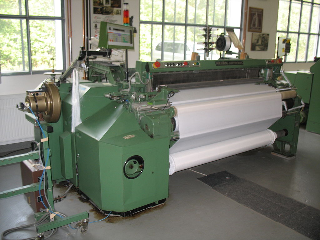 airjet weaving machine